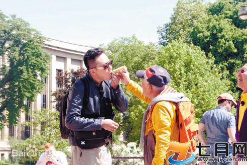 牛犇（bēn）“花样爷爷”牛犇素颜照相册