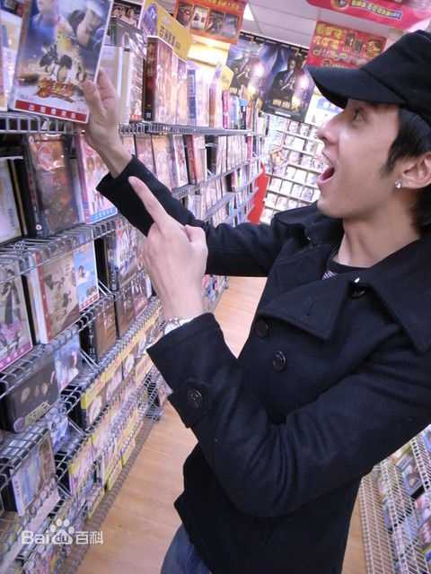 张雁名(Enson)生活照图片图集