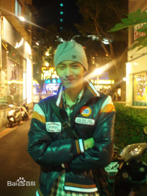 张雁名(Enson)生活照图片图集