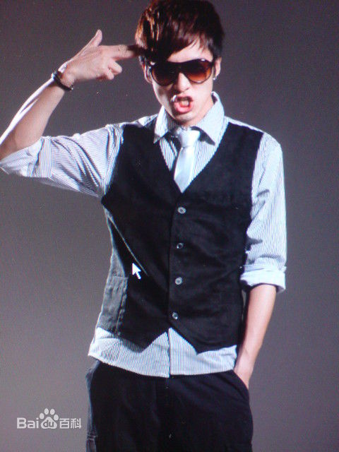 张雁名(Enson)生活照图片图集