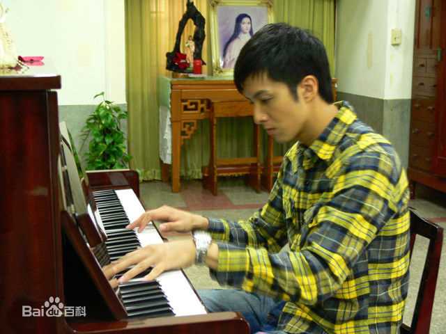 张雁名(Enson)生活照图片图集