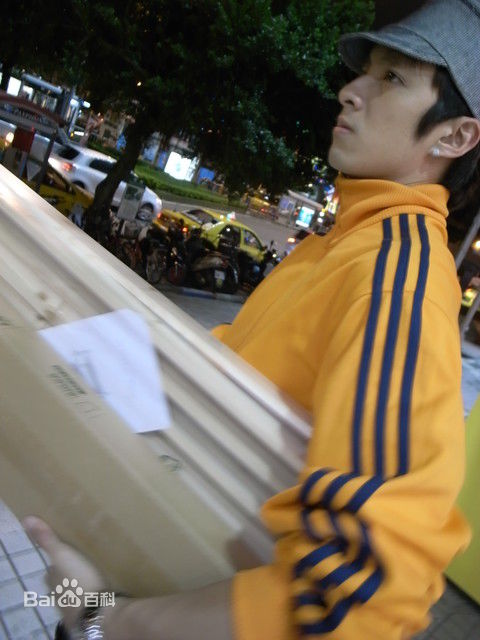 张雁名(Enson)生活照图片图集