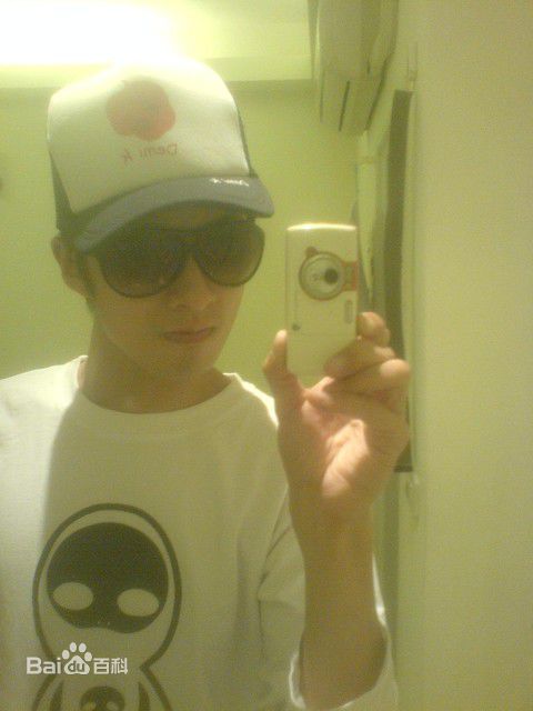 张雁名(Enson)生活照图片图集