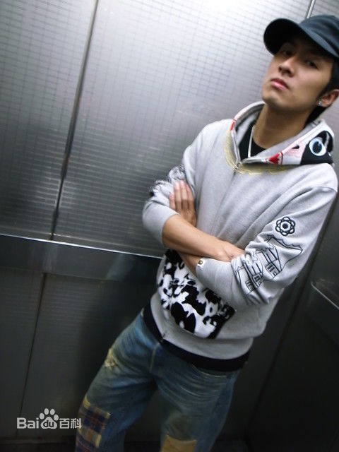 张雁名(Enson)生活照图片图集