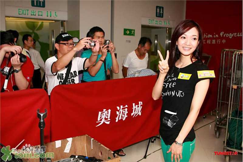 王君馨(Grace Wong)出席活动前后照片