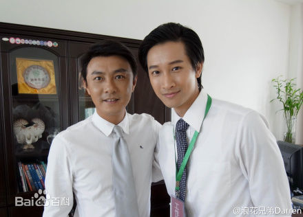 邱凯伟(Darren)生活照前后照片