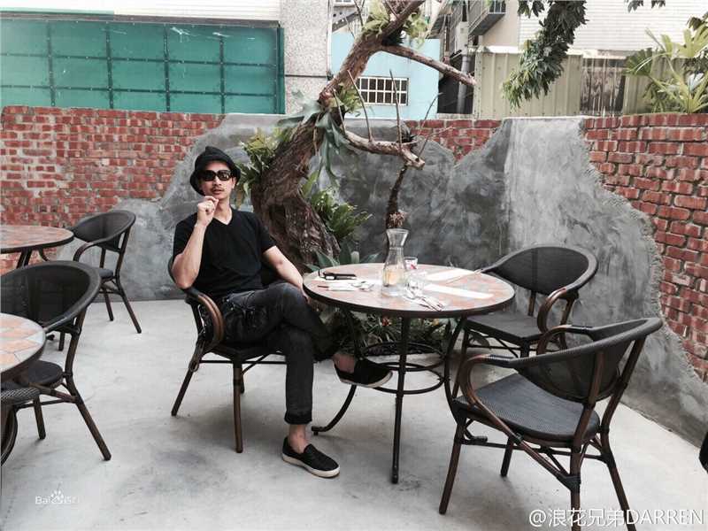 邱凯伟(Darren)生活照前后照片