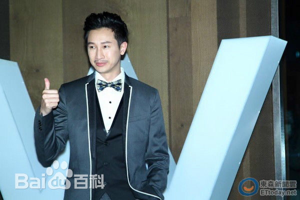 邱凯伟(Darren)生活照前后照片