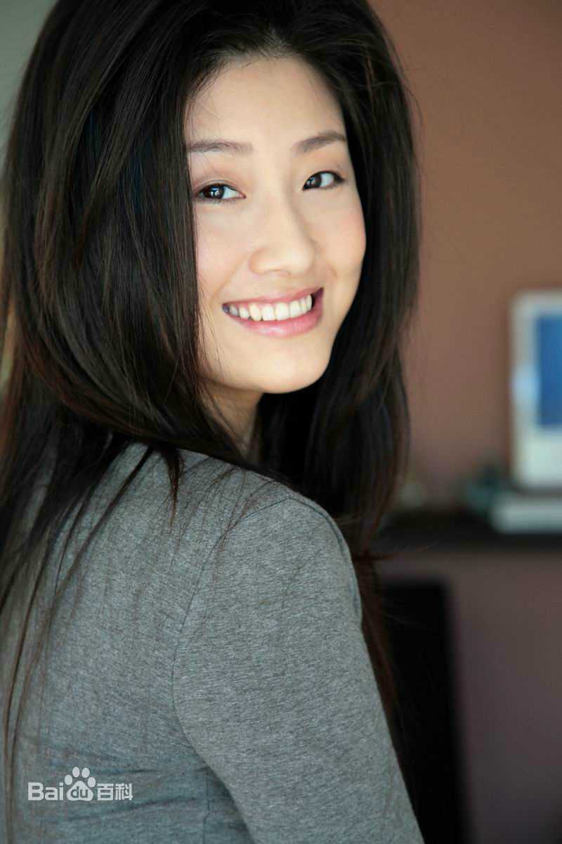 最新朱芷莹(ZHU,ZHI-YING)性感图片