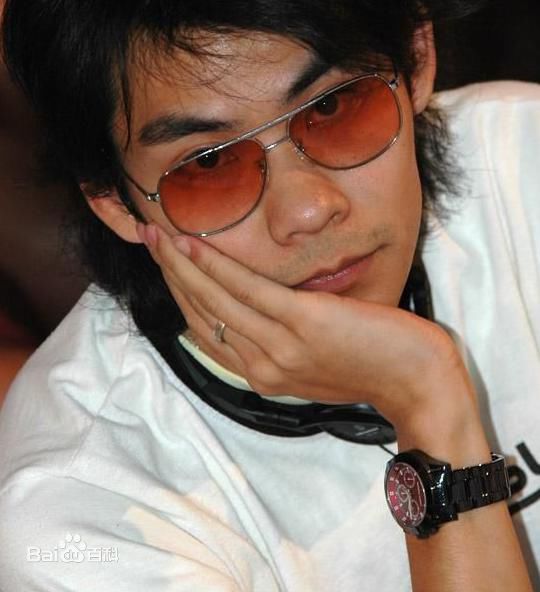 最优质黄精甫生活照