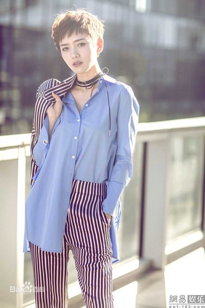 李晓峰街拍前后照片