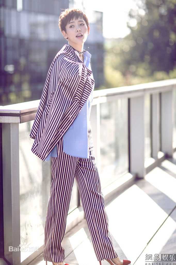 李晓峰街拍前后照片