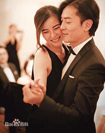 蒙嘉慧(Yoyo Mung)和郑伊健性感图片图集