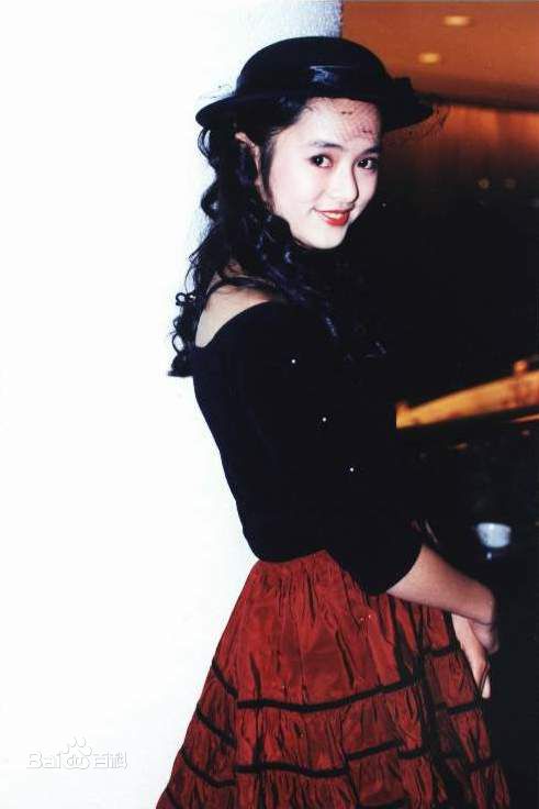 最新叶蕴仪(Gloria Yip Wan-Yee)精彩图册