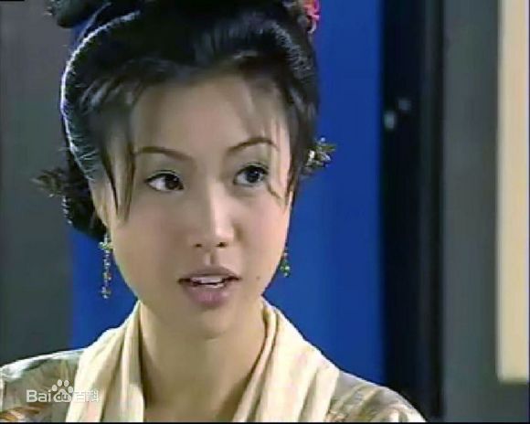 梅小惠(Cutie Mui Siu Wai)在《锦绣良缘》郑艳中的