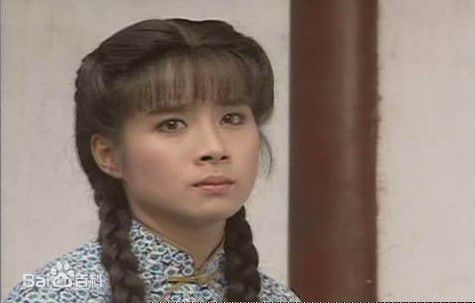 岳翎(LEEN (YUE LING）)1992年《青青河边草》最优质剧照