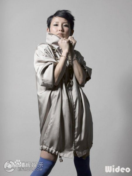 刘美君(Prudence Liew)个性照前后照片