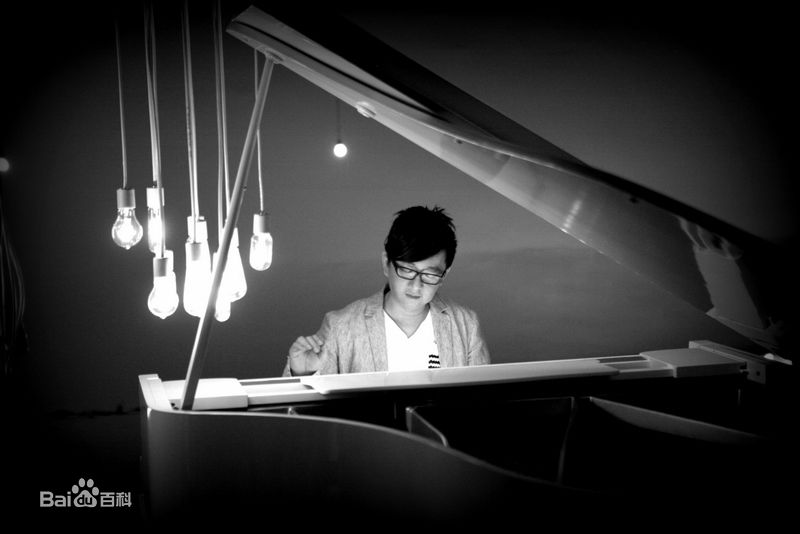 最优质伦永亮(Lun, Anthony)在专辑《D调人生》中的相册