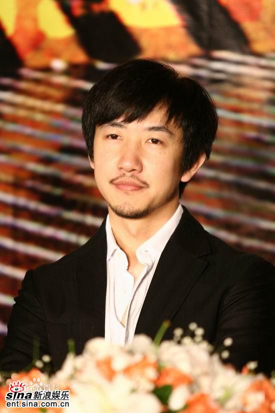 鄢颇导演图片图册