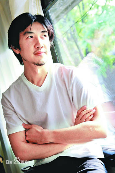 鄢颇新结婚时代导演图册