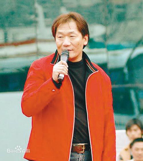 谢东在舞台表演壁纸壁纸