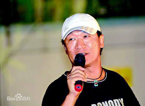 谢东在舞台表演壁纸壁纸