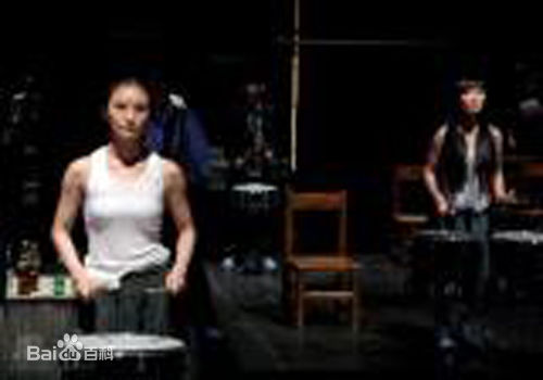 孟京辉话剧作品《恋爱的犀牛》演出最优质剧照