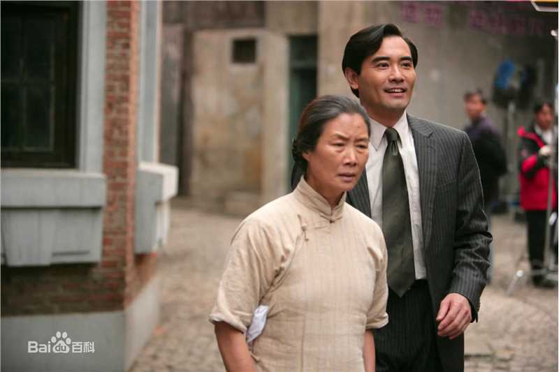 吕中2006年《寒夜》最新剧照