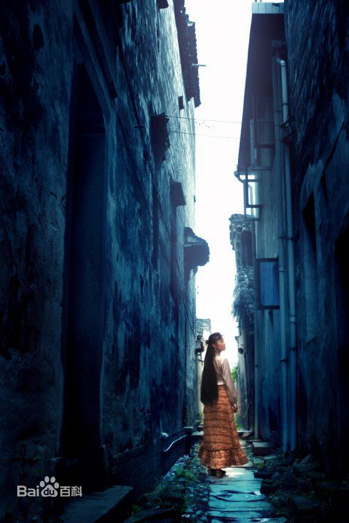 胡靖钒红玫瑰与白玫瑰前后照片