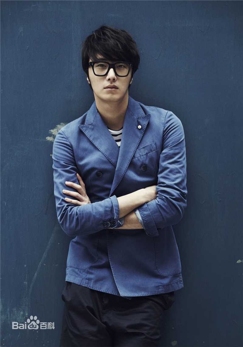 丁一宇(JungilWoo)笑靥如花性感图片壁纸