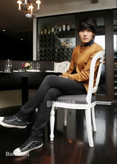 丁一宇(JungilWoo)笑靥如花性感图片壁纸