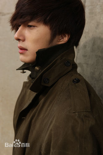 丁一宇(JungilWoo)笑靥如花性感图片壁纸