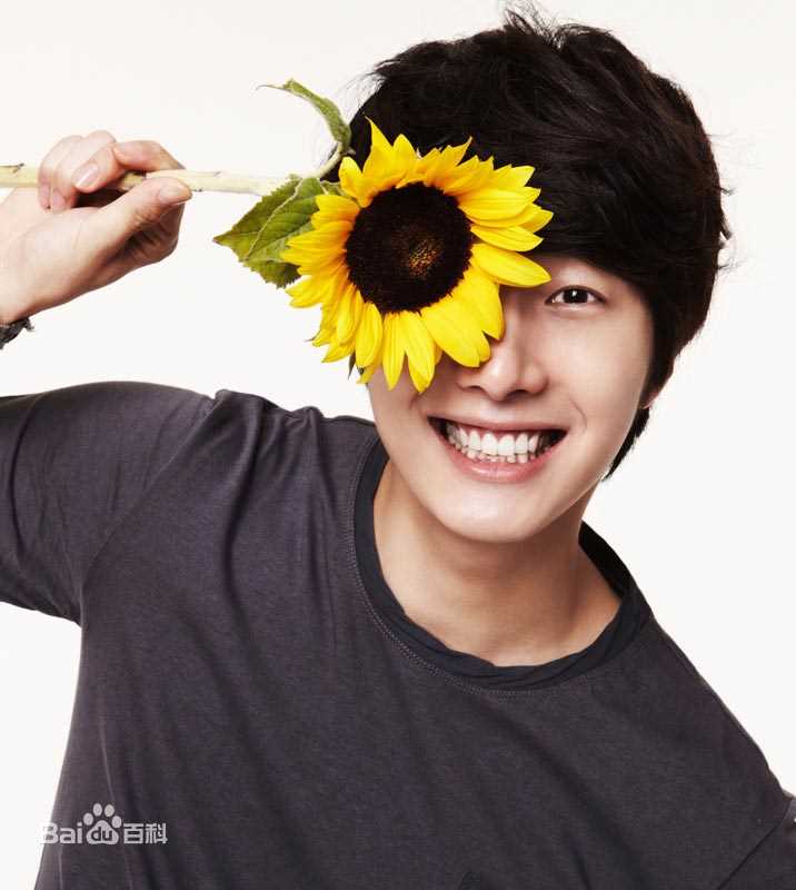 丁一宇(JungilWoo)笑靥如花性感图片壁纸