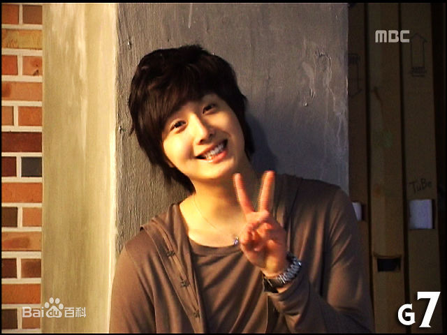 丁一宇(JungilWoo)笑靥如花性感图片壁纸