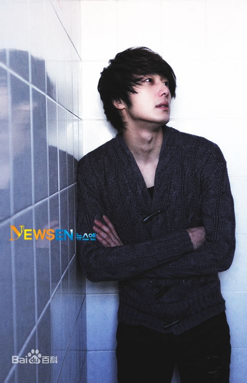 丁一宇(JungilWoo)笑靥如花性感图片壁纸