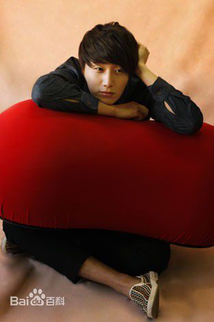 丁一宇(JungilWoo)笑靥如花性感图片壁纸