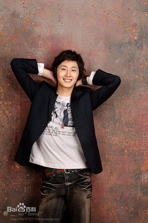 丁一宇(JungilWoo)允浩素颜照相册