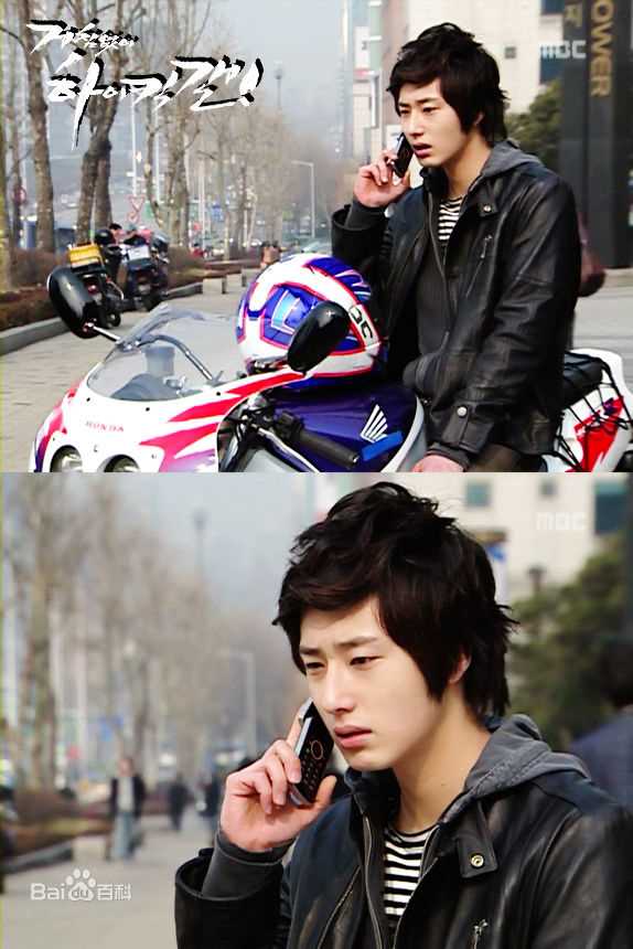 丁一宇(JungilWoo)允浩素颜照相册