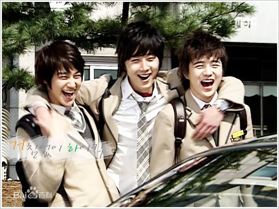 丁一宇(JungilWoo)允浩素颜照相册