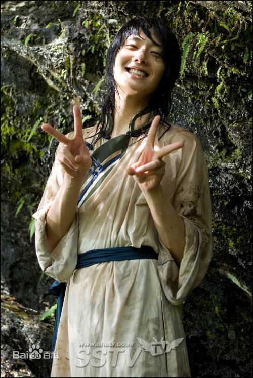 丁一宇(JungilWoo)一枝梅性感图片图集