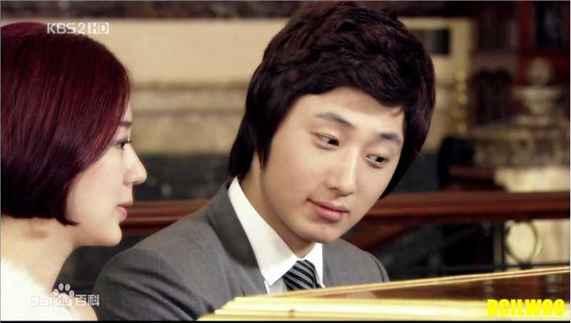 丁一宇(JungilWoo)泰伦xi生活照