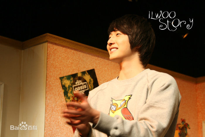 丁一宇(JungilWoo)话剧图片图集