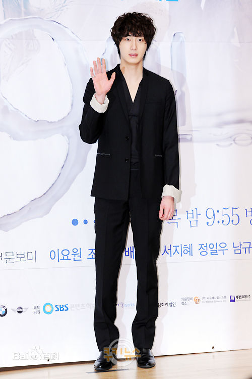 丁一宇(JungilWoo)调度员壁纸壁纸