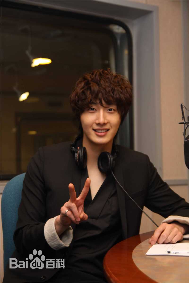 丁一宇(JungilWoo)调度员壁纸壁纸