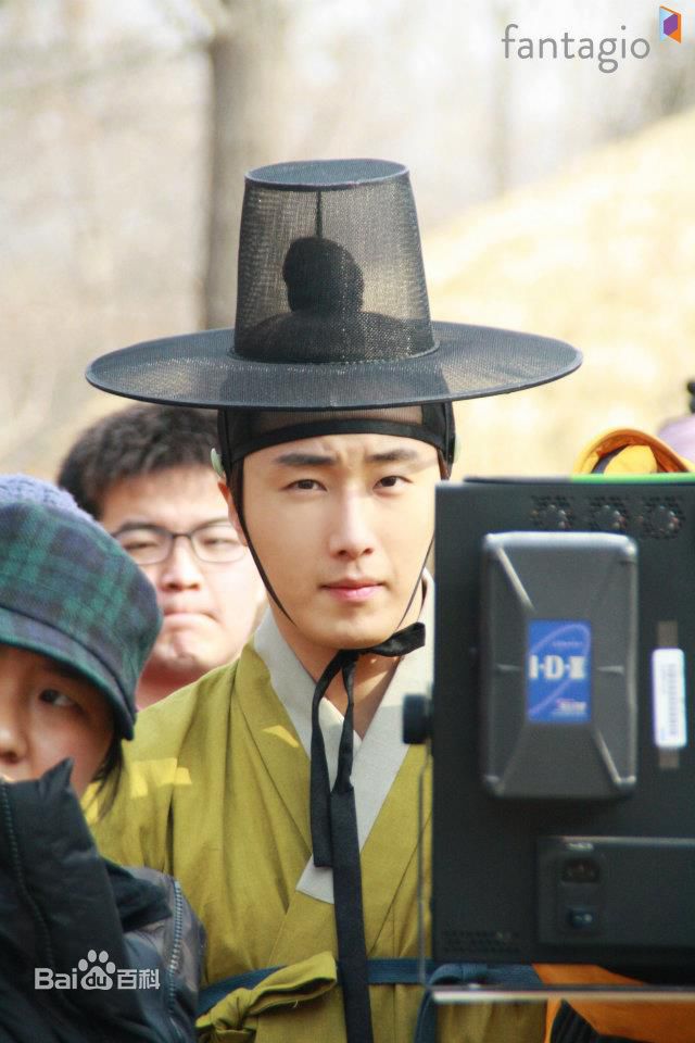 丁一宇(JungilWoo)阳明君图片图集