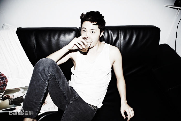 丁一宇(JungilWoo)徐检前后照片