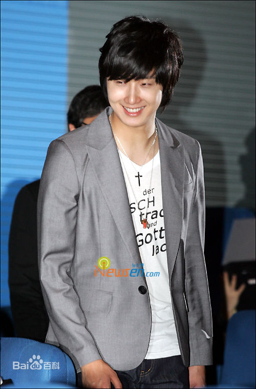 丁一宇(JungilWoo)Goodbye Sadness图册