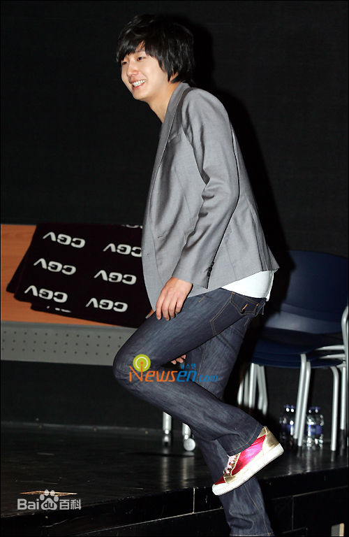 丁一宇(JungilWoo)Goodbye Sadness图册