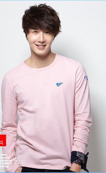 丁一宇(JungilWoo)最新运动服饰壁纸