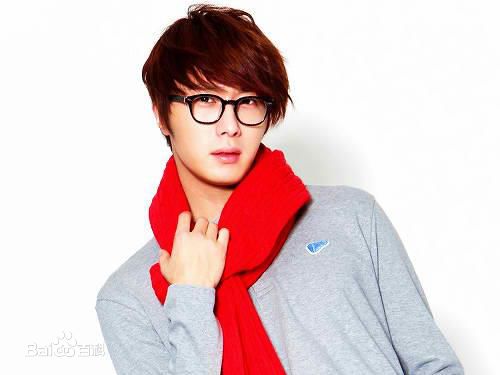 丁一宇(JungilWoo)最新运动服饰壁纸